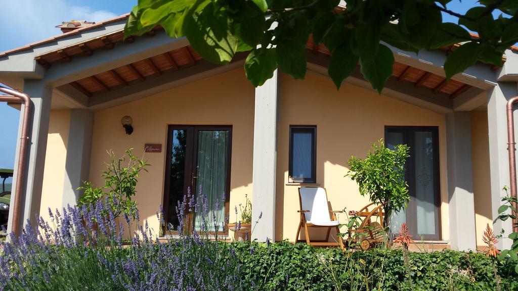 マッサ・マリッティマ Agriturismo Podere La Cascataヴィラ エクステリア 写真