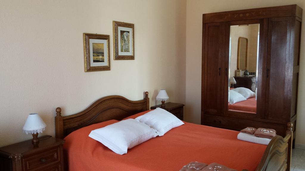 マッサ・マリッティマ Agriturismo Podere La Cascataヴィラ エクステリア 写真