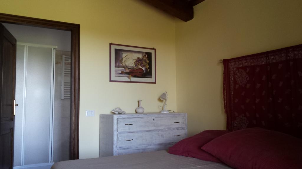 マッサ・マリッティマ Agriturismo Podere La Cascataヴィラ エクステリア 写真