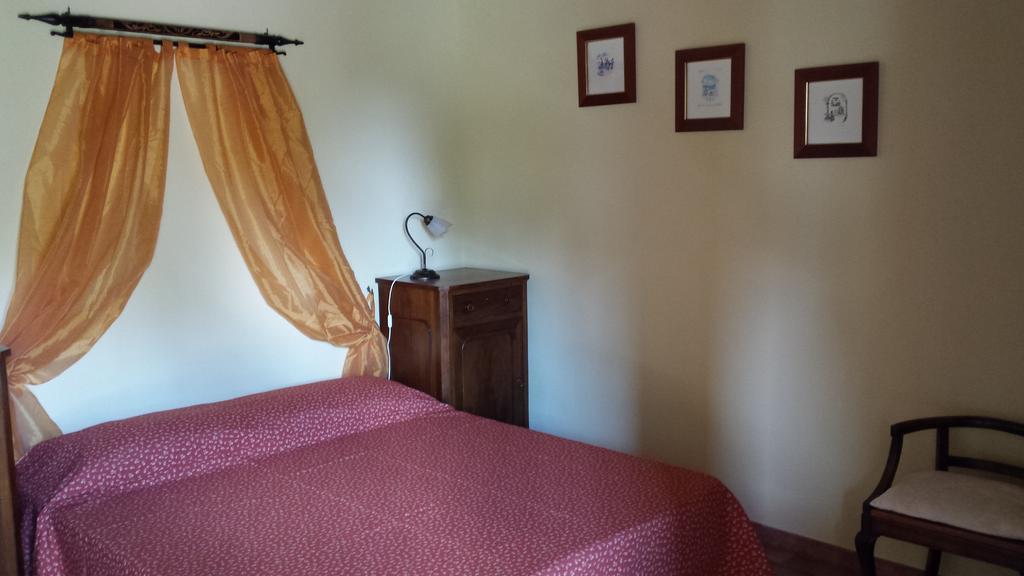 マッサ・マリッティマ Agriturismo Podere La Cascataヴィラ エクステリア 写真